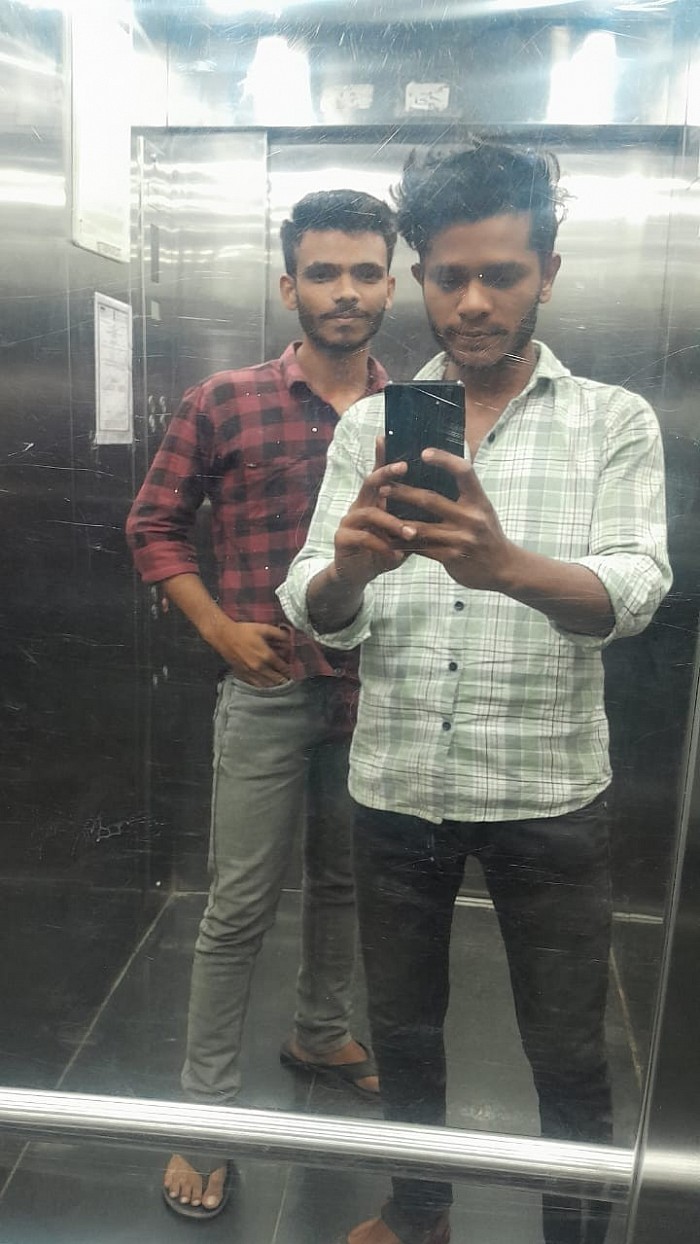Thoda Blur Photo Hai.....